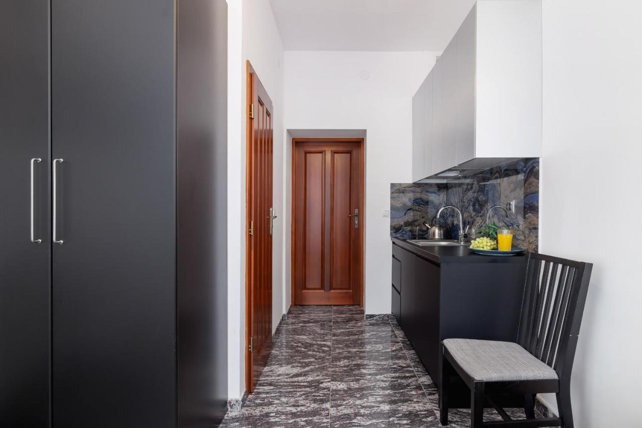 On Krupowki Street With Mountain View By Renters *