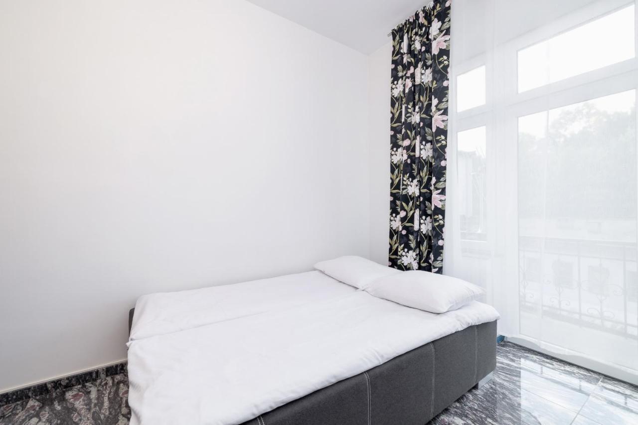 On Krupowki Street With Mountain View By Renters Apartment *